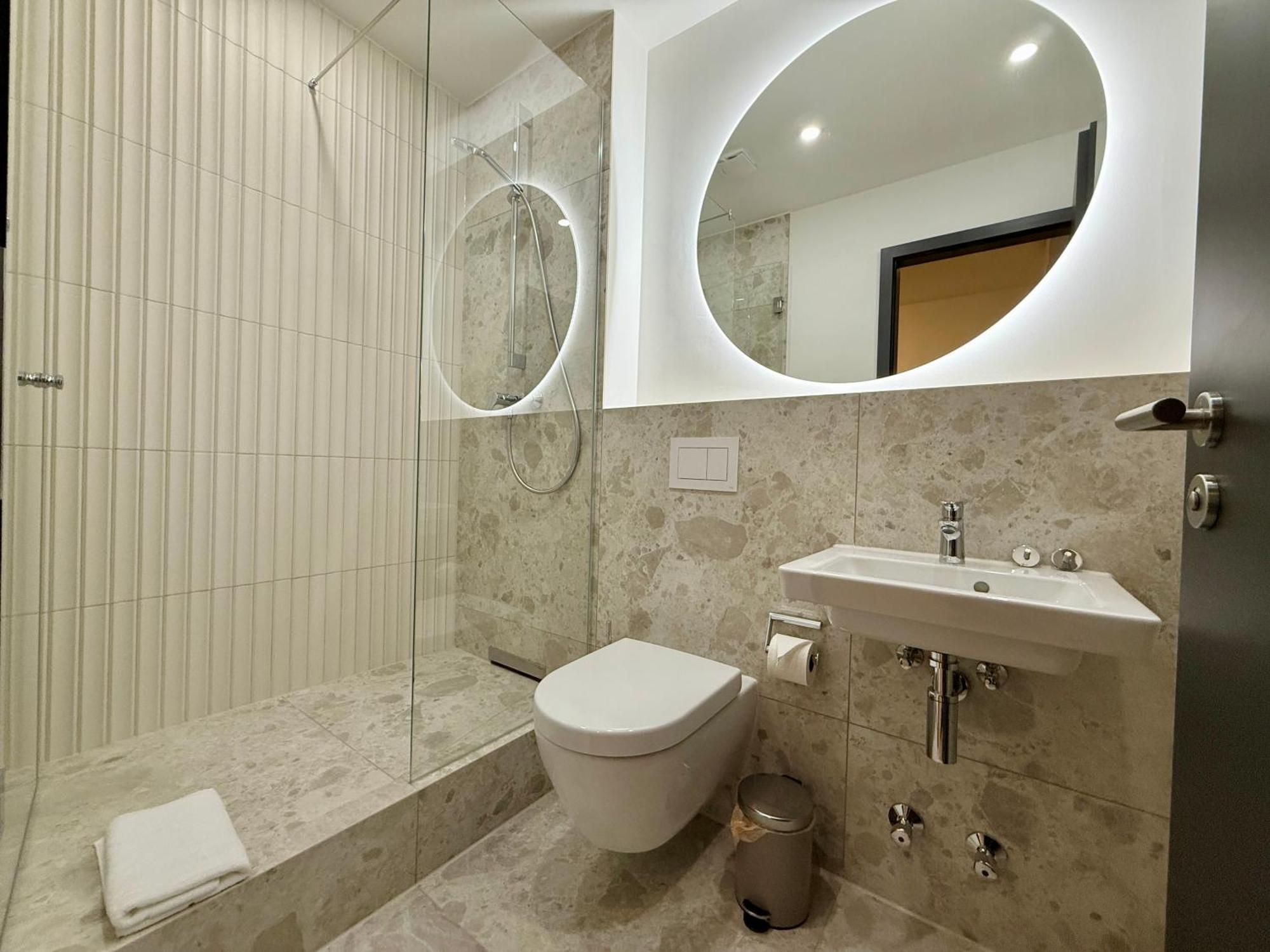Stayzz By Homyzz - Modern Studios Alsterdorf -Winterhude- Stadtpark Hamburg Eksteriør bilde
